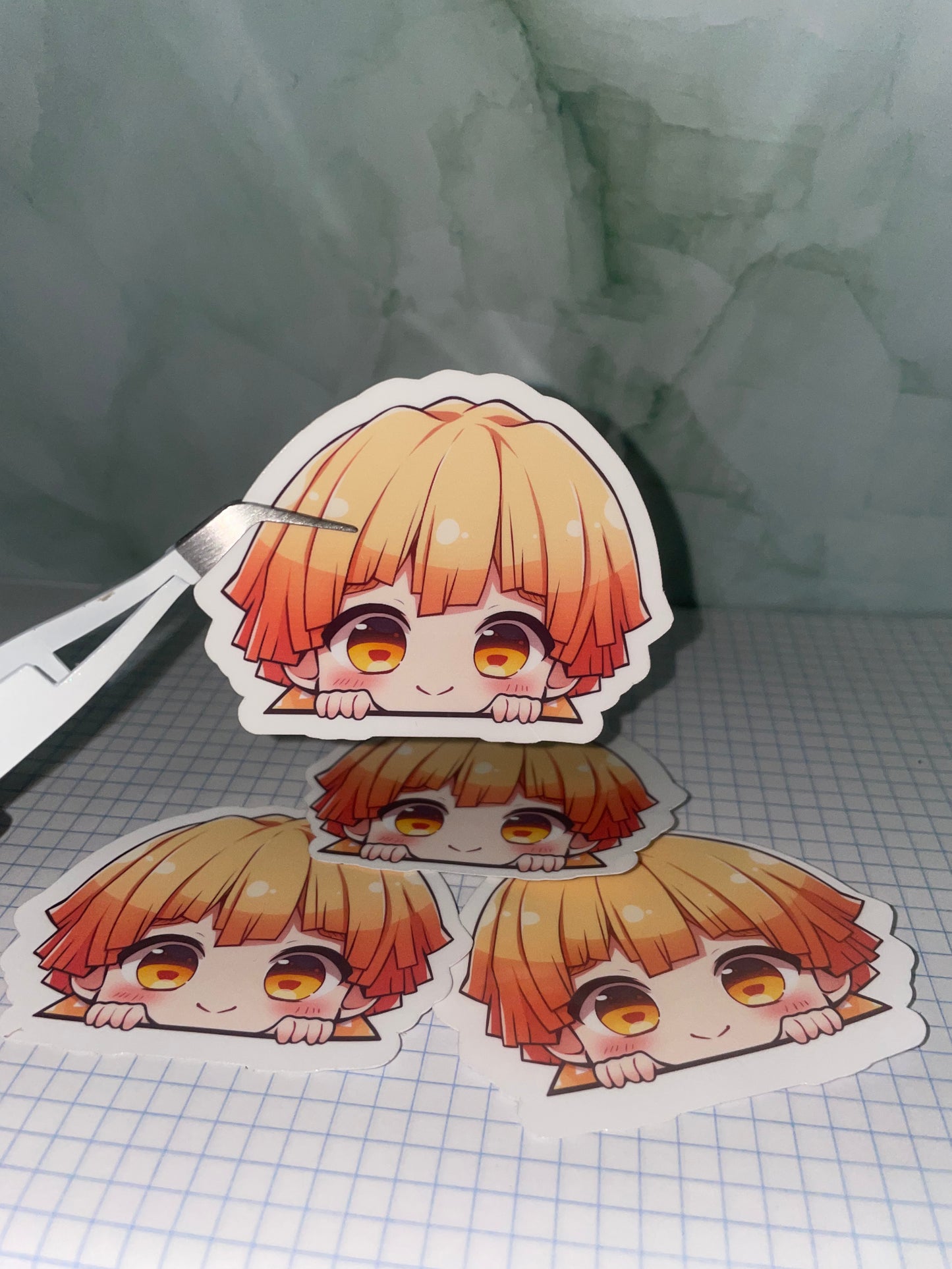 Demon Slayer Zenitsu Peeker